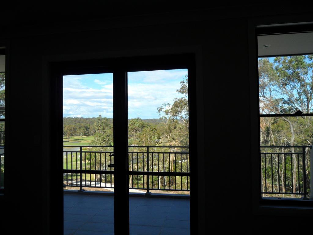 Riverside Oaks Golf Resort Cattai Exterior photo