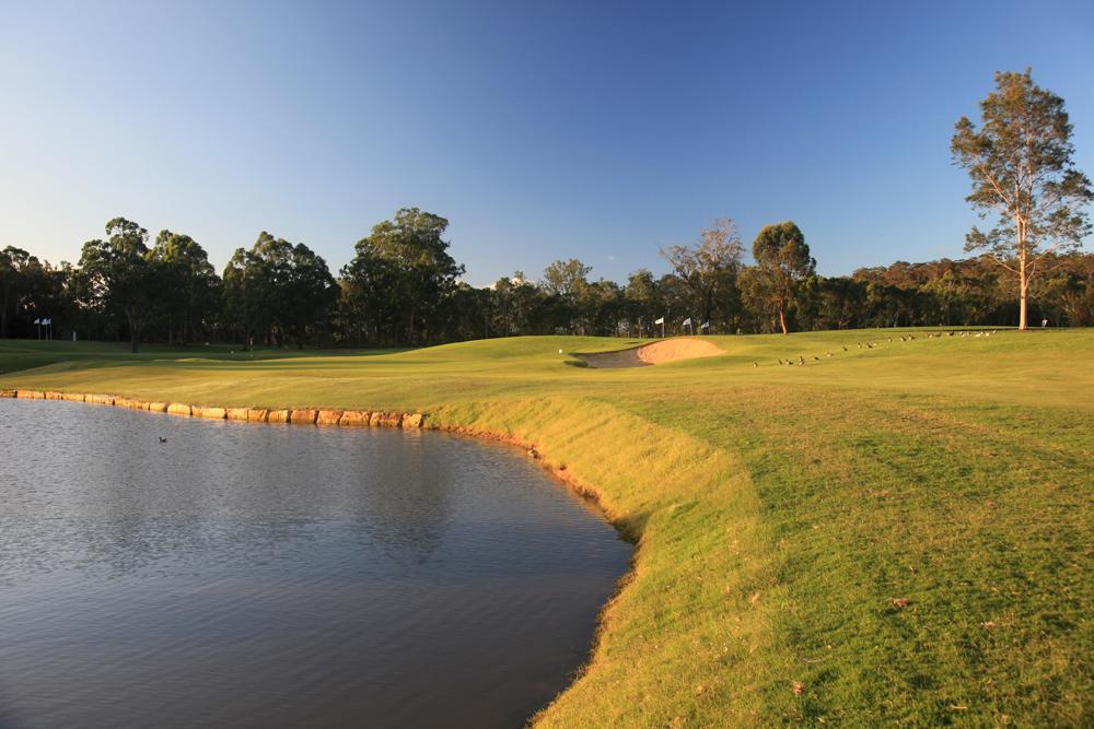 Riverside Oaks Golf Resort Cattai Exterior photo